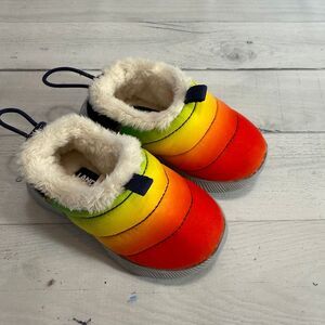 Lands End Toddler Sherpa Fleece Lined Rainbow Bootie Slippers‎ toddler size 6